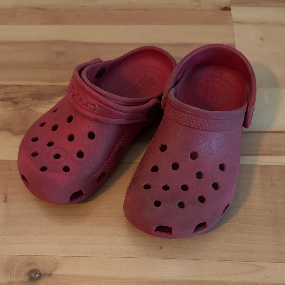 CROCS Kids Water Shoes in Deep Red
